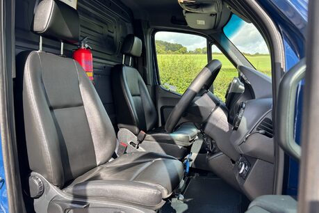 Mercedes-Benz Sprinter 316 Cdi Mwb Lr 4x4 Panel Van - Diff Lock / Low Range / Rear Camera 33