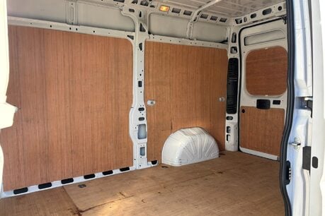 Peugeot Boxer BlueHdi 140 ps 335 L2H2 Professional Premium Plus 10