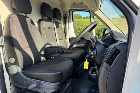 Peugeot Boxer BlueHdi 140 ps 335 L2H2 Professional Premium Plus 29
