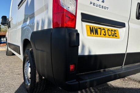 Peugeot Boxer BlueHdi 140 ps 335 L2H2 Professional Premium Plus 26