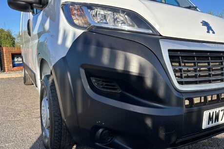 Peugeot Boxer BlueHdi 140 ps 335 L2H2 Professional Premium Plus 24