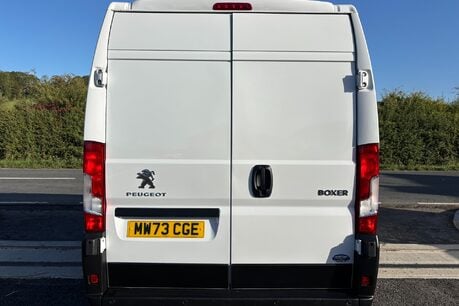 Peugeot Boxer BlueHdi 140 ps 335 L2H2 Professional Premium Plus 13
