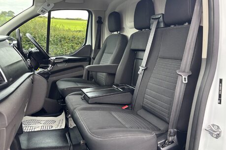 Ford Transit Custom 300 L2 130 ps Limited Panel Van 28