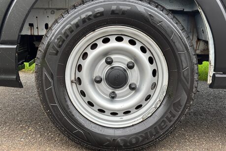 Ford Transit 350 Srw L4 130 ps Dropside Truck - Tow Axle 34