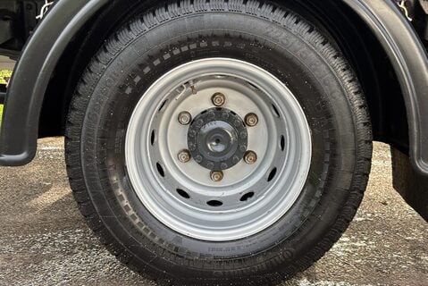 Iveco Daily 70C18D Crew Cab Dropside with Tail Lift - Air Con - Low Miles 40