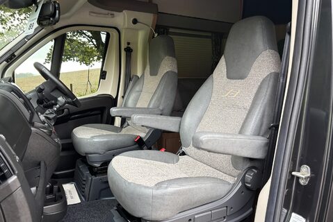 Bailey Autograph 79-4i 165ps 4 Berth Island Bed Motorhome 3