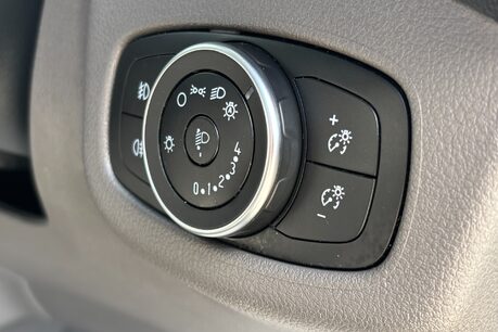 Ford Transit Connect 240 Limited L1H1 Panel Van - Rear Camera 40