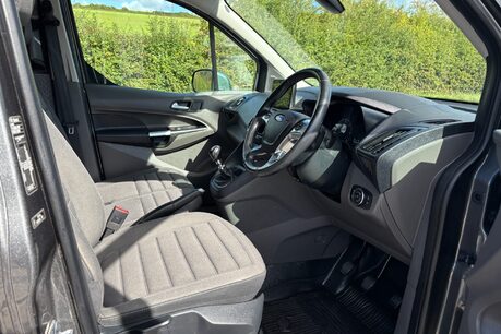 Ford Transit Connect 240 Limited L1H1 Panel Van - Rear Camera 19