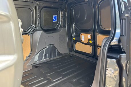 Ford Transit Connect 240 Limited L1H1 Panel Van - Rear Camera 10