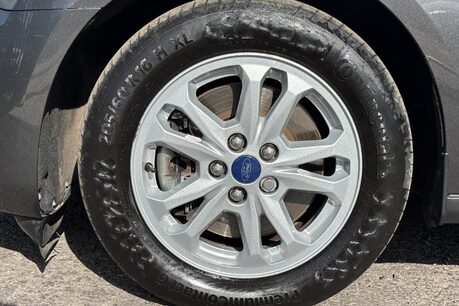 Ford Transit Connect 240 Limited L1H1 Panel Van - Rear Camera 37