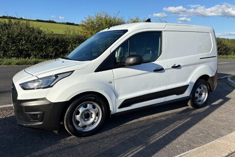 Ford Transit Connect 220 Leader DCIV Selectshift Auto - Sat Nav / 5 Seats / Rear Camera 1
