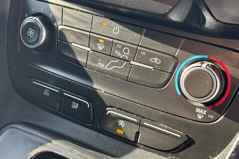 Ford Transit Connect 220 Leader DCIV Selectshift Auto - Sat Nav / 5 Seats / Rear Camera 23