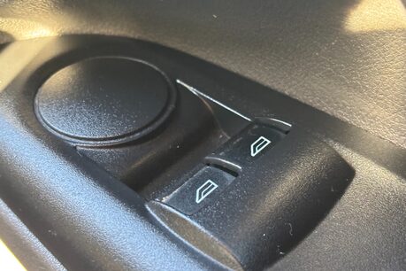 Ford Transit Connect 220 Leader DCIV Selectshift Auto - Sat Nav / 5 Seats / Rear Camera 44