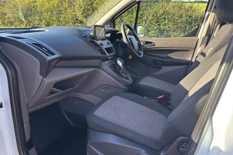 Ford Transit Connect 220 Leader DCIV Selectshift Auto - Sat Nav / 5 Seats / Rear Camera 18