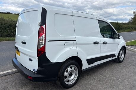 Ford Transit Connect 220 Leader DCIV Selectshift Auto - Sat Nav / 5 Seats / Rear Camera 3