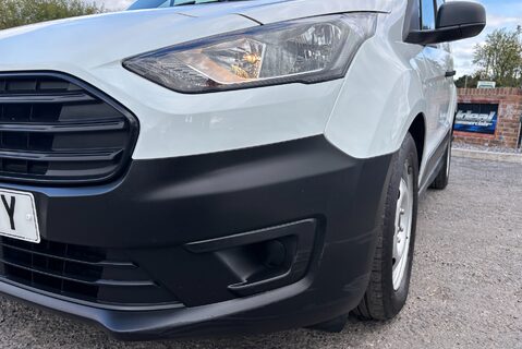 Ford Transit Connect 220 Leader DCIV Selectshift Auto - Sat Nav / 5 Seats / Rear Camera 24