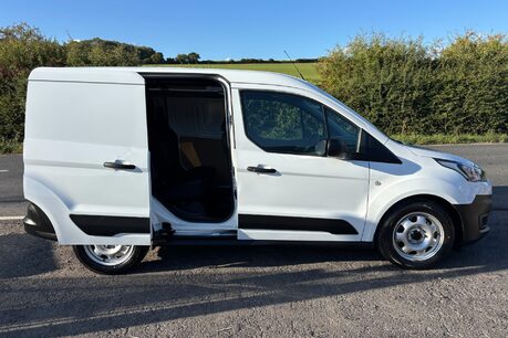Ford Transit Connect 220 Leader DCIV Selectshift Auto - Sat Nav / 5 Seats / Rear Camera 11