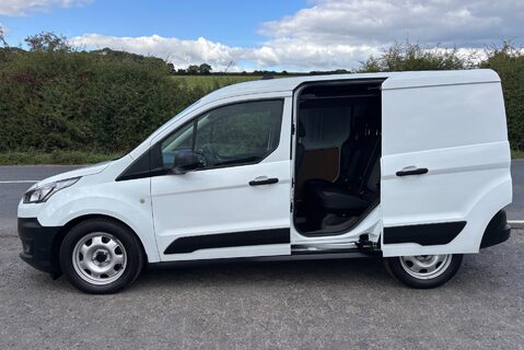 Ford Transit Connect 220 Leader DCIV Selectshift Auto - Sat Nav / 5 Seats / Rear Camera 8