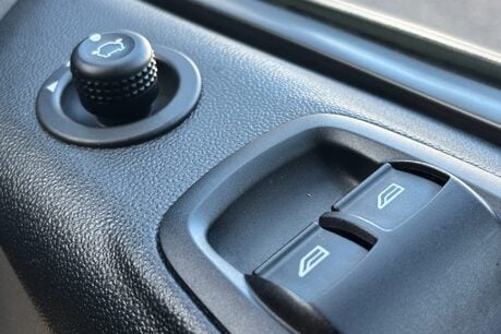 Ford Transit Custom 320 L1 170ps Sport DCIV Selectshift - Adaptive Cruise / Sat Nav / Tailgate 50