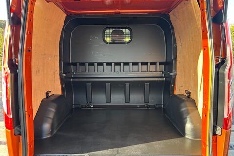 Ford Transit Custom 320 L1 170ps Active MLSD DCIV - Sat Nav / Tailgate / Adaptive Cruise 13