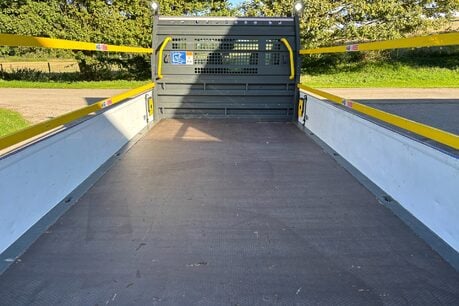 Ford Transit 350 Srw L4 170ps Dropside Truck with Tail Lift - AirCon / Camera / Tow Axle 13