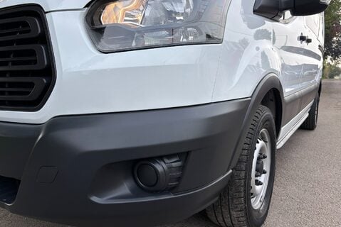 Ford Transit 350 L3 H3 130 ps Double Cab in Van - Air Con / Sat Nav 24
