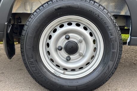 Ford Transit 350 L3 H3 130 ps Double Cab in Van - Air Con / Sat Nav 38