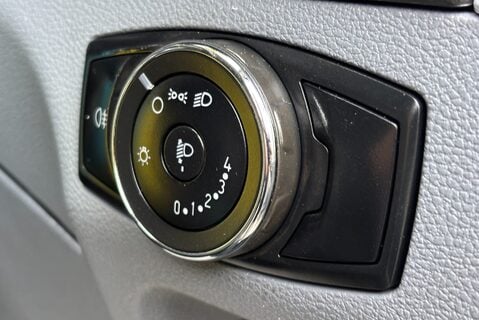 Ford Transit 350 L3 H3 130 ps Double Cab in Van - Air Con / Sat Nav 36