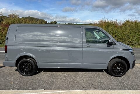 Volkswagen Transporter T30 150 ps DSG Lwb Highline Panel Van - Adaptive Cruise Control 10