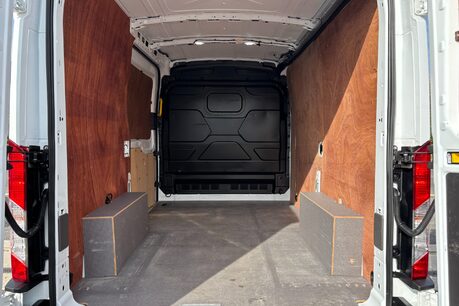 Ford Transit 310 L2 H2 Leader with Air Con / Sat Nav / Heated Seats 15