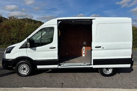 Ford Transit 310 L2 H2 Leader with Air Con / Sat Nav / Heated Seats 8