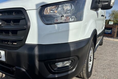 Ford Transit 310 L2 H2 Leader with Air Con / Sat Nav / Heated Seats 26