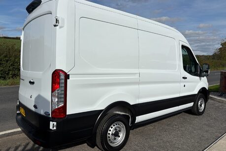 Ford Transit 310 L2 H2 Leader with Air Con / Sat Nav / Heated Seats 3