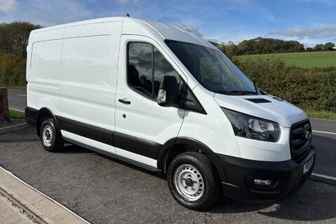 Ford Transit 310 L2 H2 Leader with Air Con / Sat Nav / Heated Seats 5