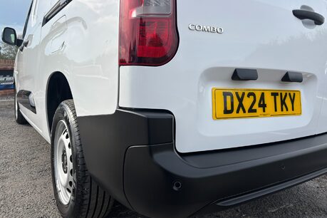 Vauxhall Combo L2H1 2300 Prime XL - Very Low Miles 26