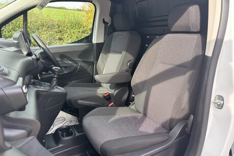 Vauxhall Combo L2H1 2300 Prime XL - Very Low Miles 29