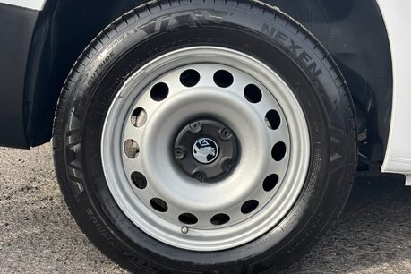Vauxhall Combo L2H1 2300 Prime XL - Very Low Miles 37