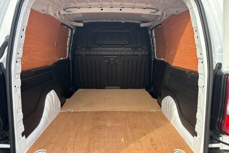 Vauxhall Combo L2H1 2300 Prime XL - Very Low Miles 16