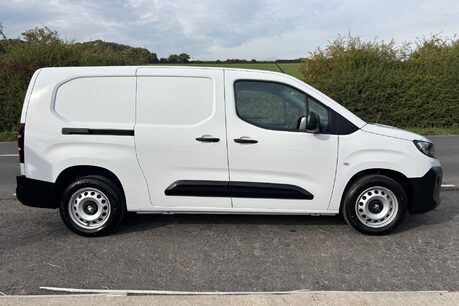 Vauxhall Combo L2H1 2300 Prime XL - Very Low Miles 11