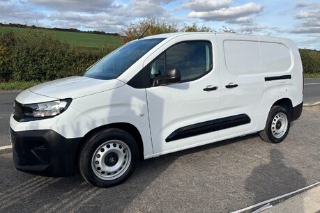 Vauxhall Combo L2H1 2300 Prime XL - Sat Nav 1