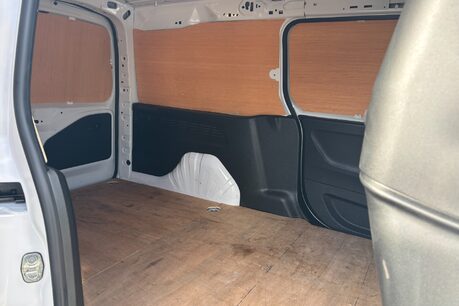 Vauxhall Combo L2H1 2300 Prime XL - Sat Nav 14