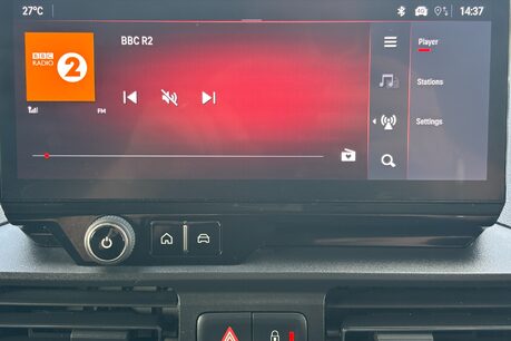 Vauxhall Combo L2H1 2300 Prime XL - Sat Nav 32
