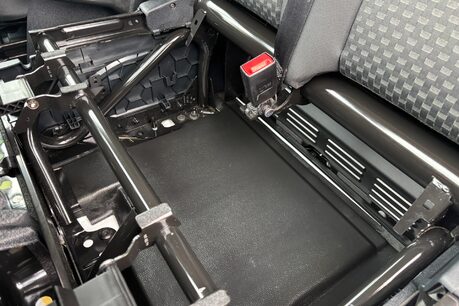 Ford Transit Custom 320 L1 Trend 130 ps Panel Van - Sat Nav / Air Con / Adaptive Cruise 18