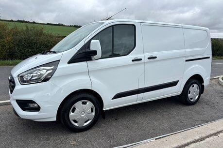 Ford Transit Custom 320 L1 Trend 130 ps Panel Van - Sat Nav / Air Con / Adaptive Cruise 1