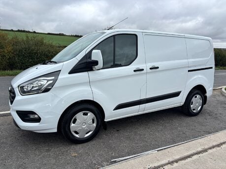 Ford Transit Custom 320 L1 Trend 130 ps Panel Van - Sat Nav / Air Con / Adaptive Cruise