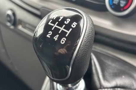Ford Transit Custom 320 L1 Trend 130 ps Panel Van - Sat Nav / Air Con / Adaptive Cruise 45