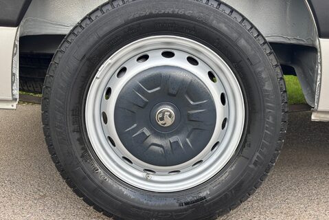 Vauxhall Movano L3H2 F3500 130ps Panel Van - Air Con & Sat Nav 26