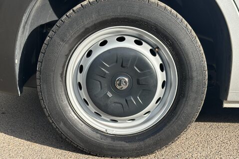 Vauxhall Movano L3H2 F3500 130ps Panel Van - Air Con & Sat Nav 29