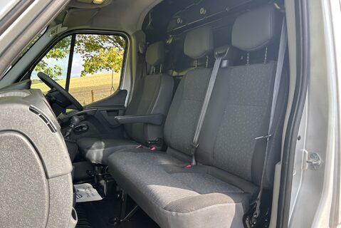 Vauxhall Movano L3H2 F3500 130ps Panel Van - Air Con & Sat Nav 3