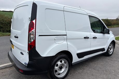 Ford Transit Connect 220 Leader DCIV Selectshift Auto - Sat Nav / 5 Seats / Rear Camera 3